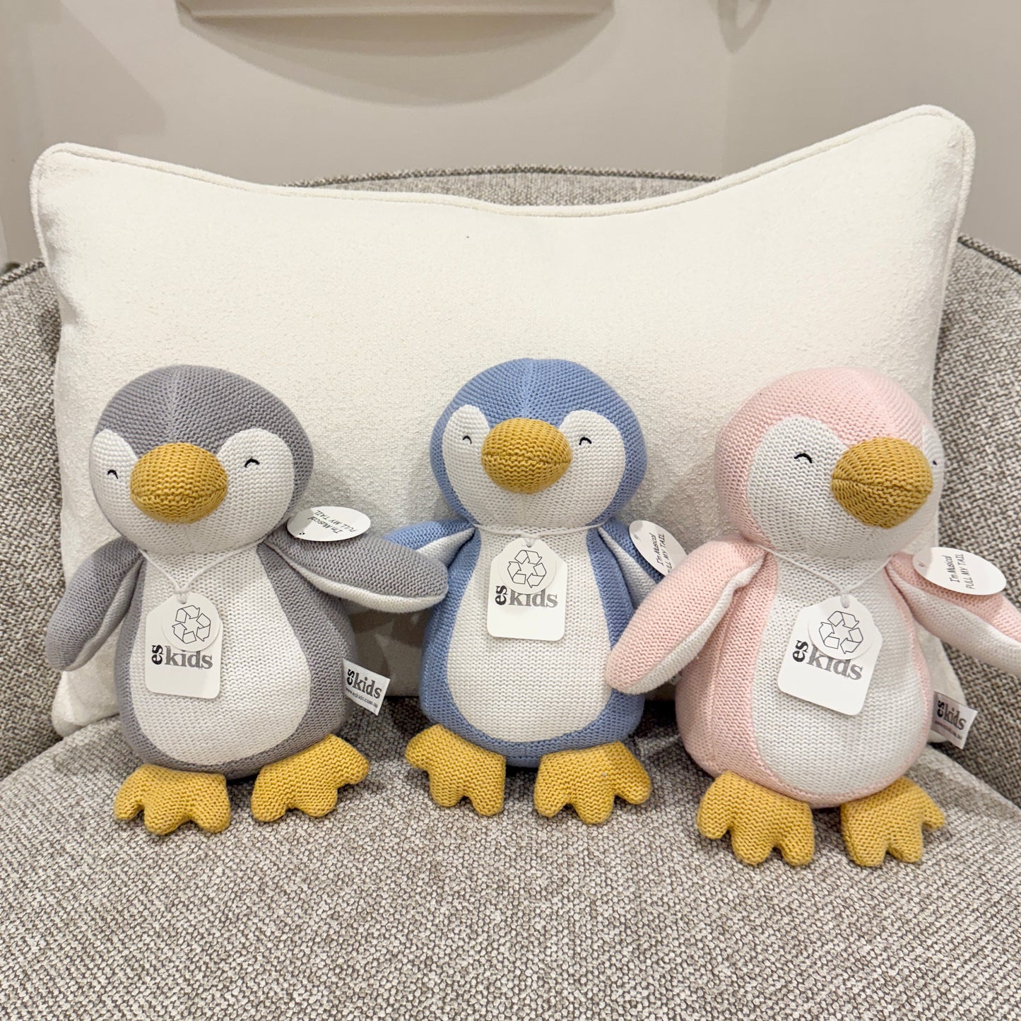 ES Kids - Knitted Musical Penguins - 22cm - the little haven